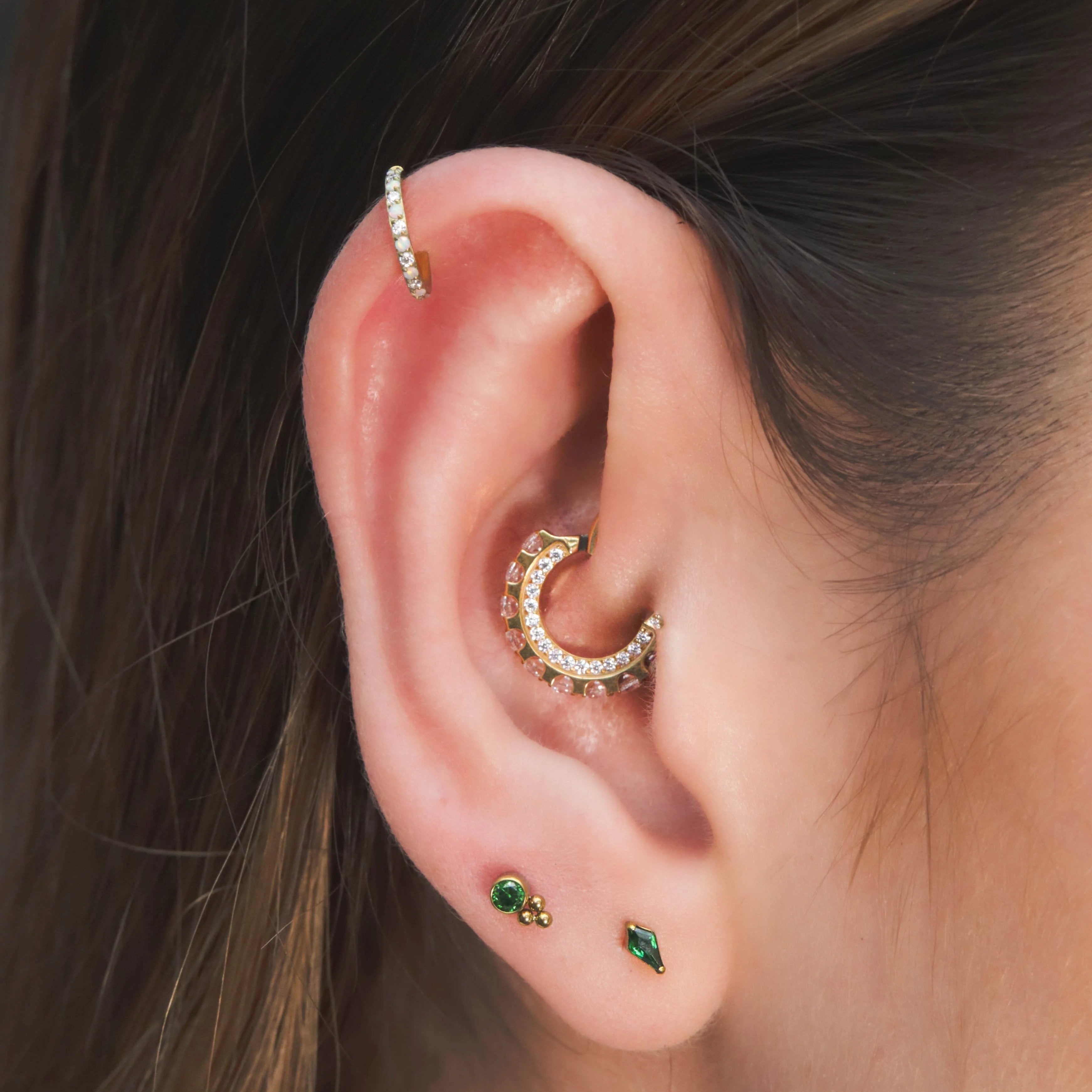 Labret Triángulo Verde en Titanio