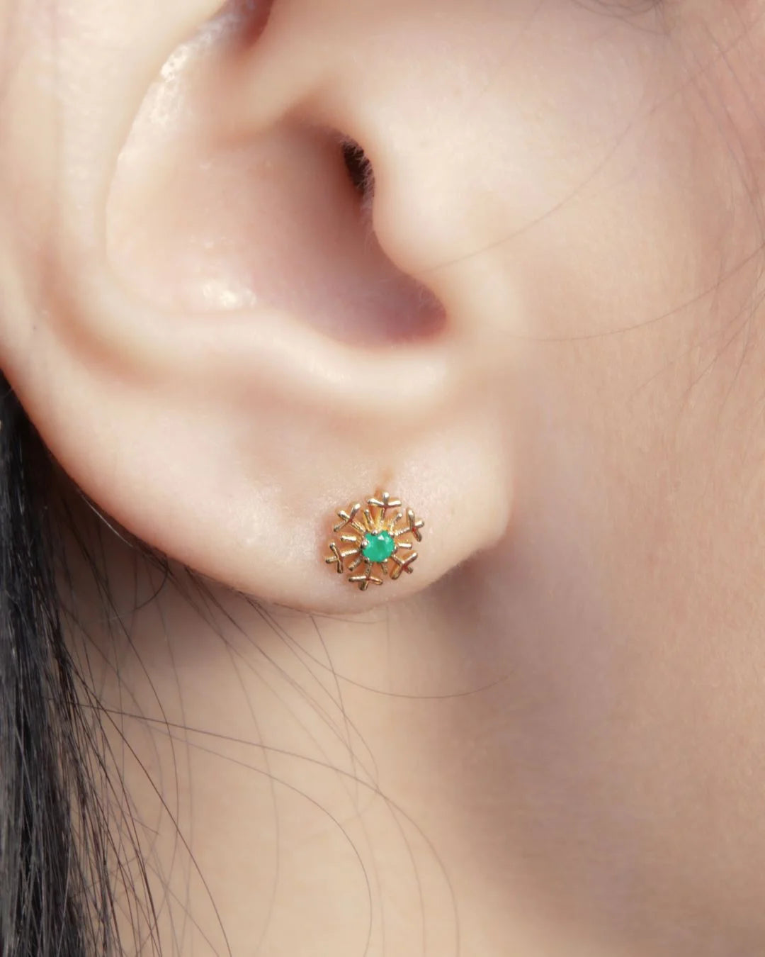 Labret Copo de Nieve con Esmeralda Colombiana en Oro 18K