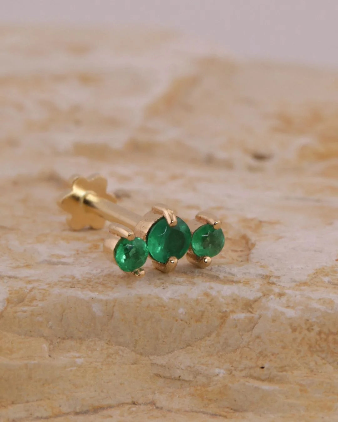 Labret Trío de Esmeraldas Colombianas en Oro 18K