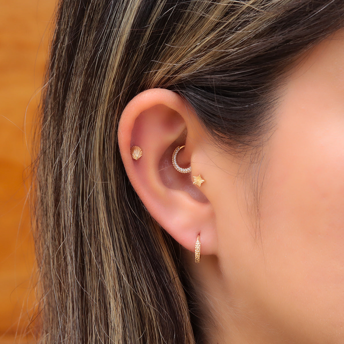 Labret Estrella en Oro 18K con Sistema Pin & Twist