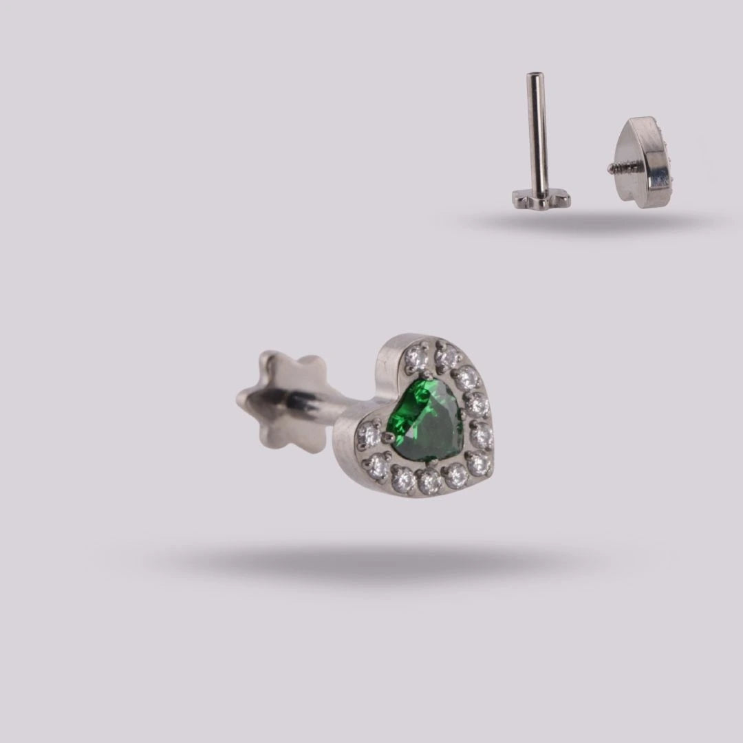Labret Corazón Verde en Titanio Grado Implante