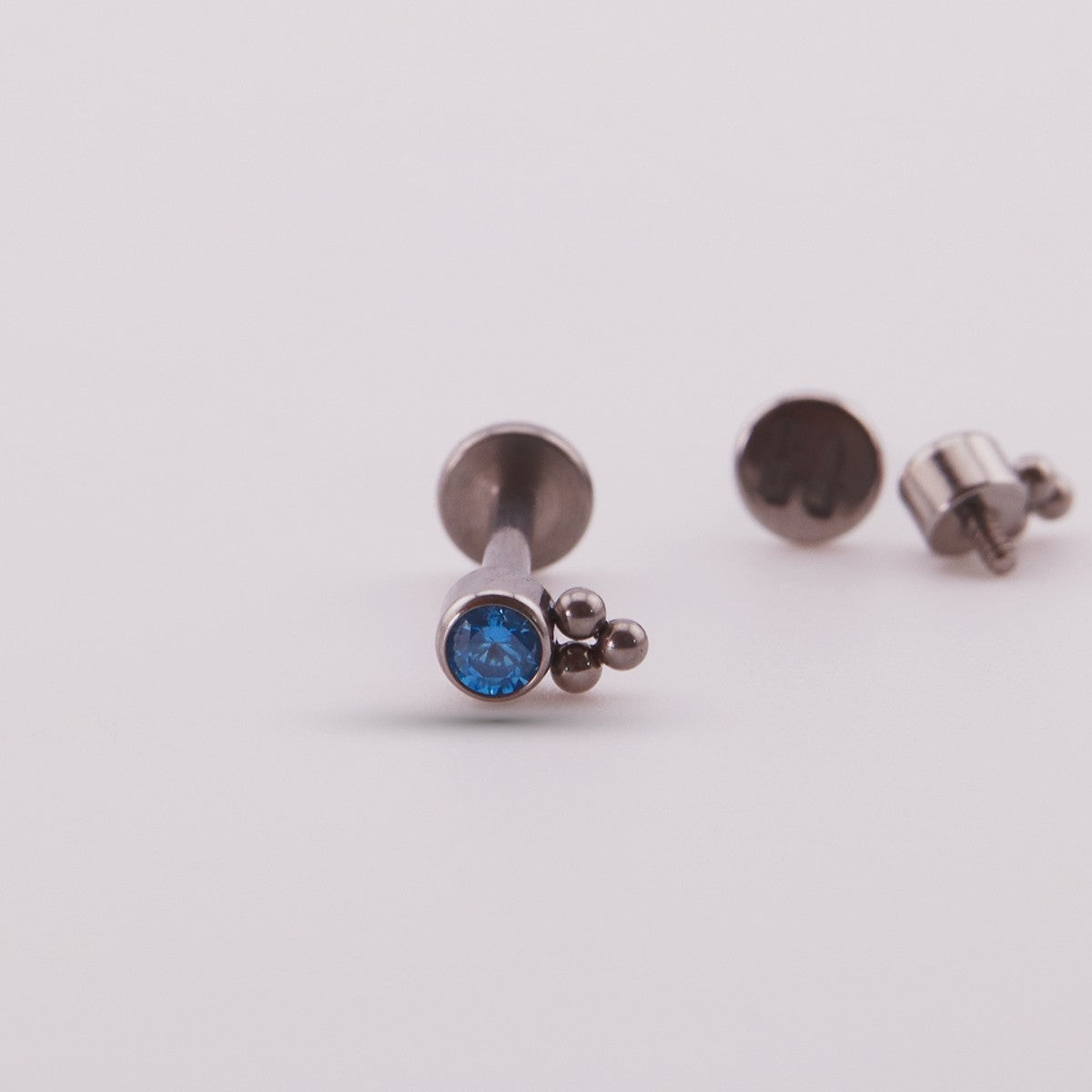 Labret Minni en Titanio